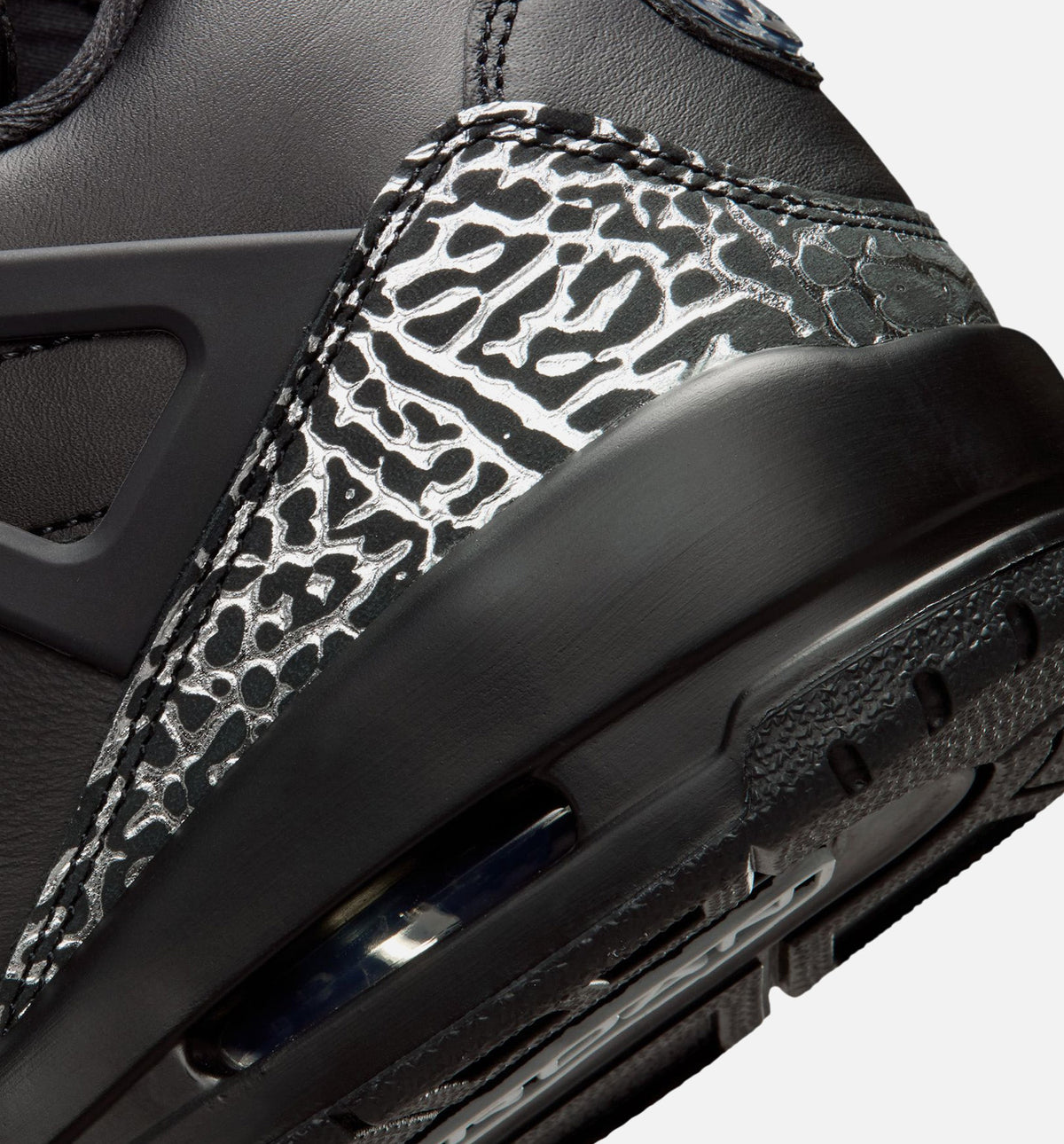 Spizike Low Men's Basketball Shoes | Black / Metallic Silver