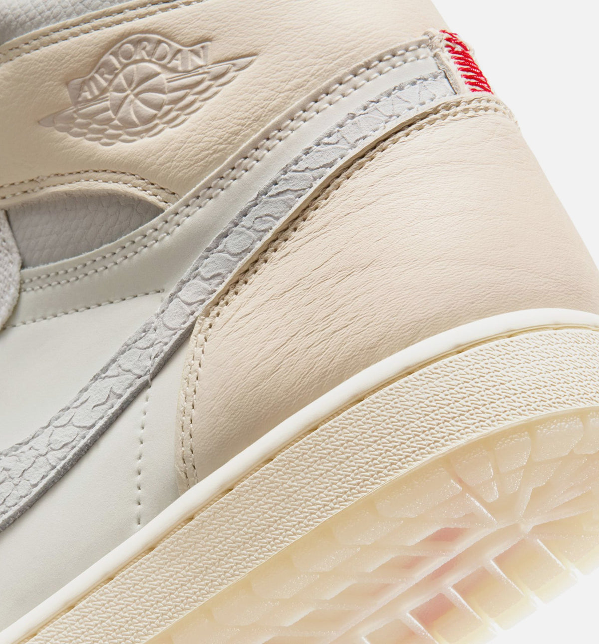 Air Jordan 1 Retro High OG Men's Lifestyle Shoes | Sail