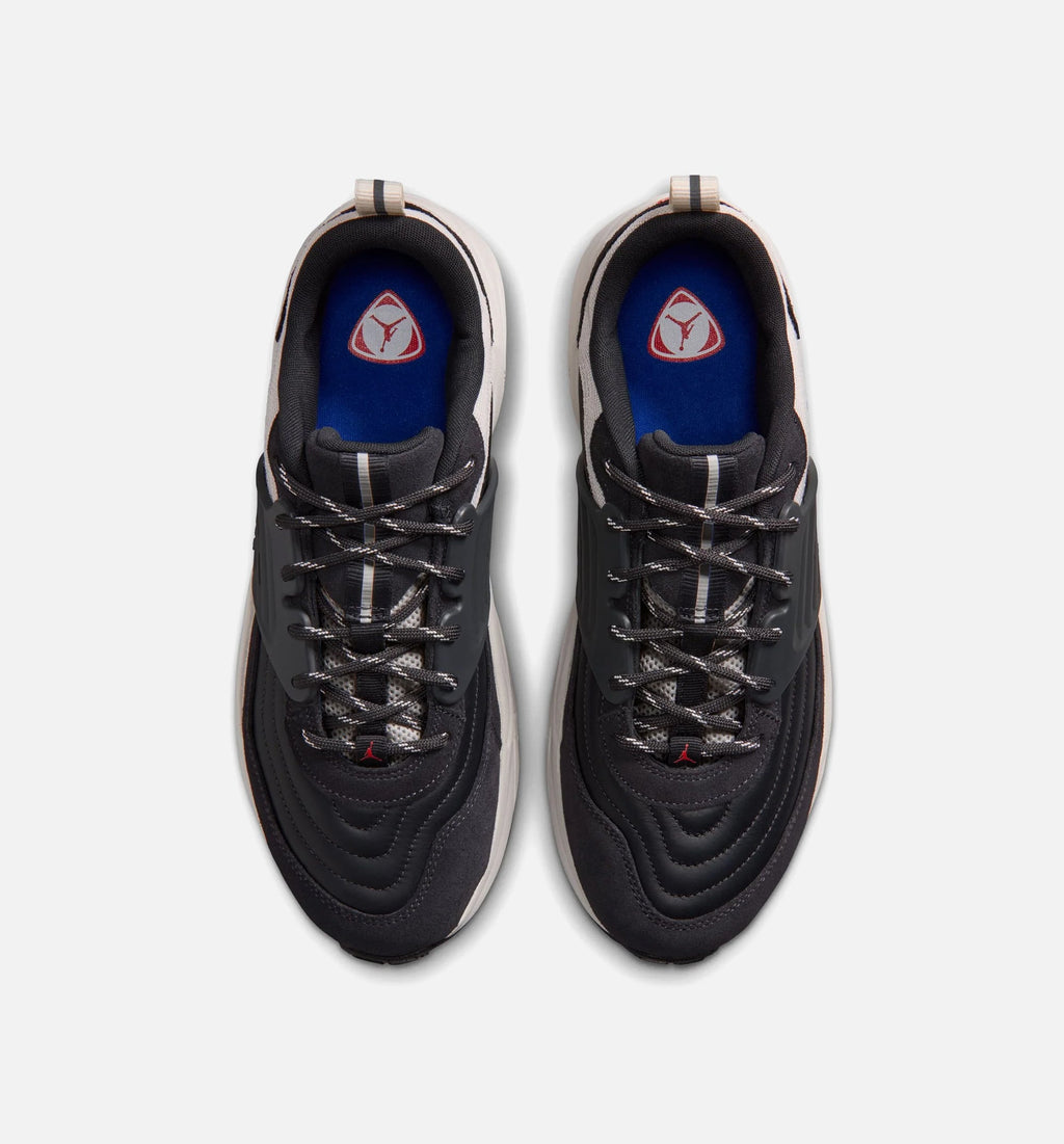 Trunner O/S SE Men's Lifestyle Shoes | Off Noir / University Red / Phantom
