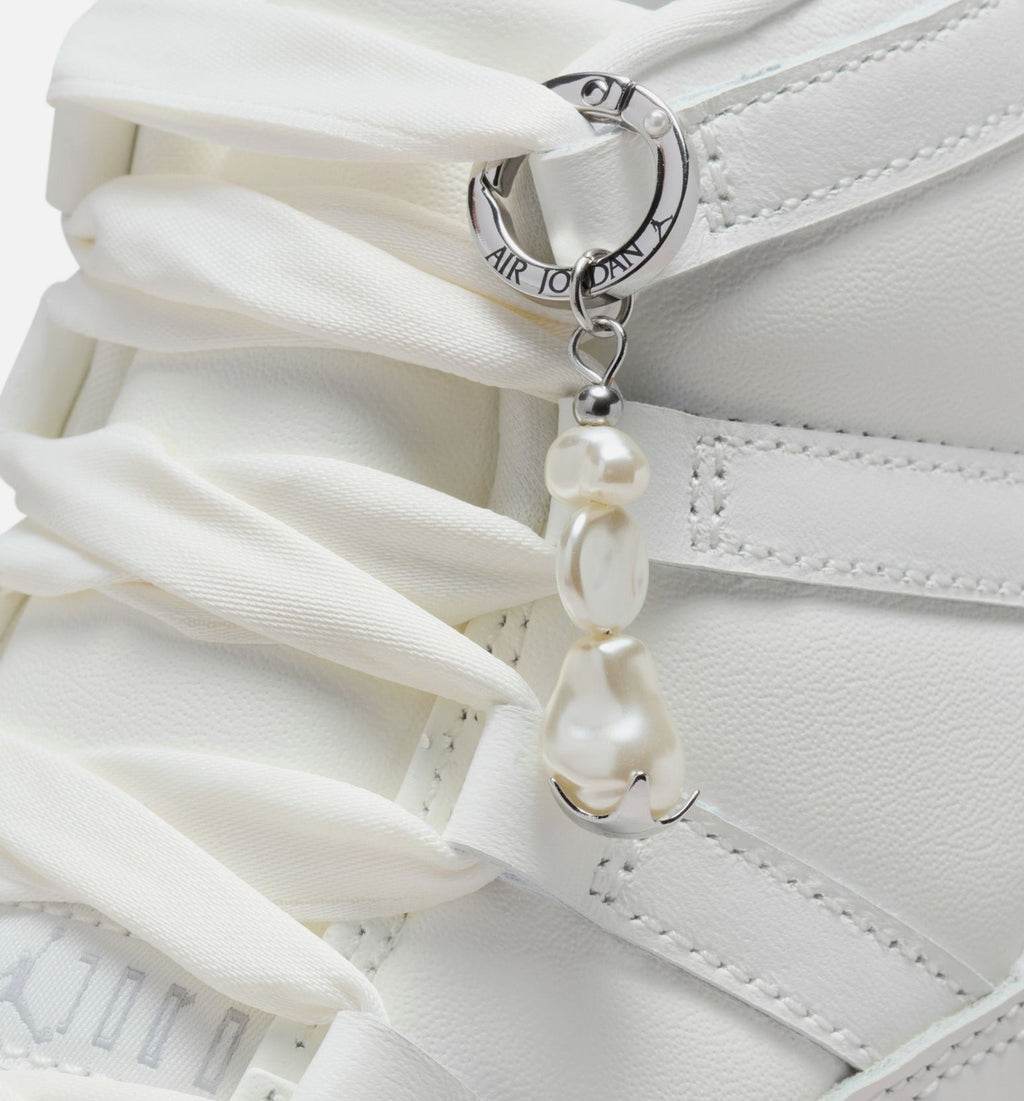 Air Jordan 11 Retro Pearl Women's Lifestyle Shoes | Sail / Pearl Grey / White / Metallic Silver