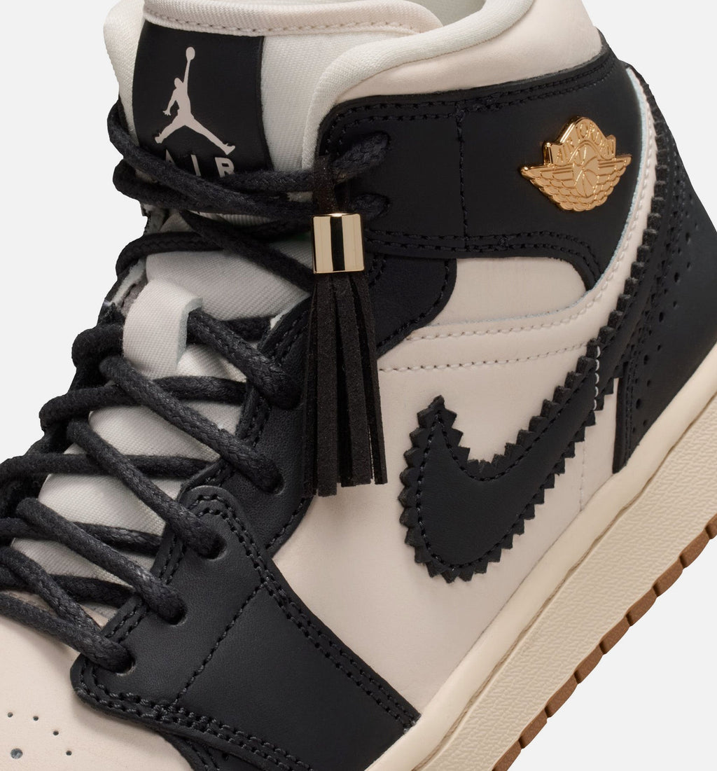 Air Jordan 1 Mid SE Women's Lifestyle Shoes | Off-Noir / Chalk / Pearl White